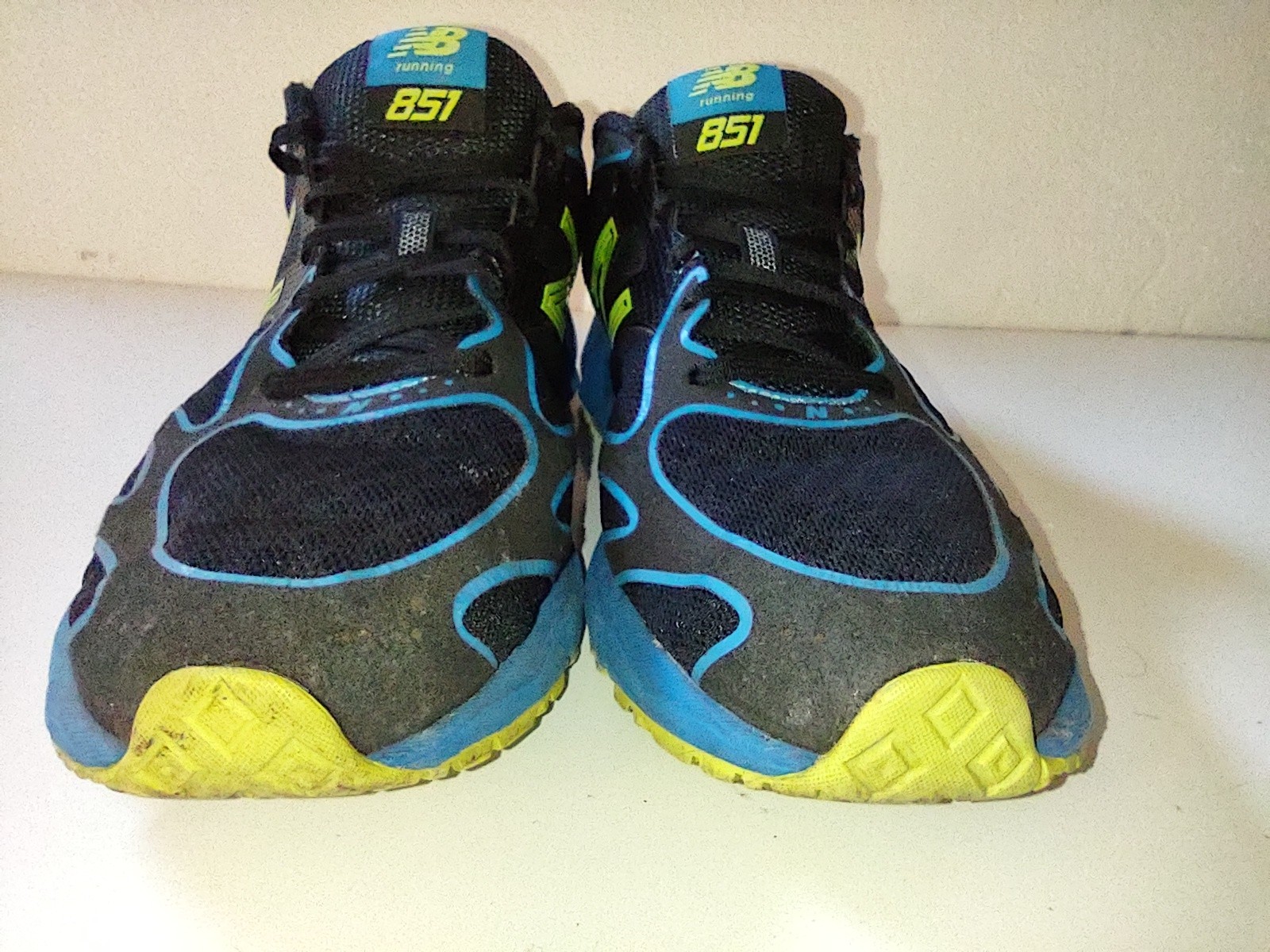 SAOLA New Balance 851 Acteva Lite Uomo Taglia 8.5 Trail Running ME851BY1 Nero Blu Giallo