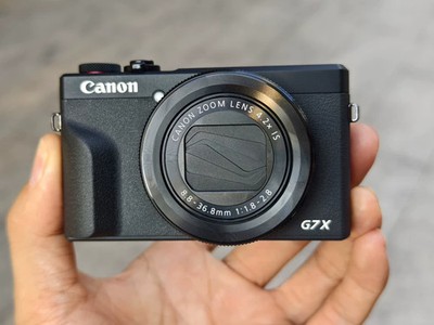 Canon PowerShot G7X Mark III 20.1MP Point & Shoot Touch Screen