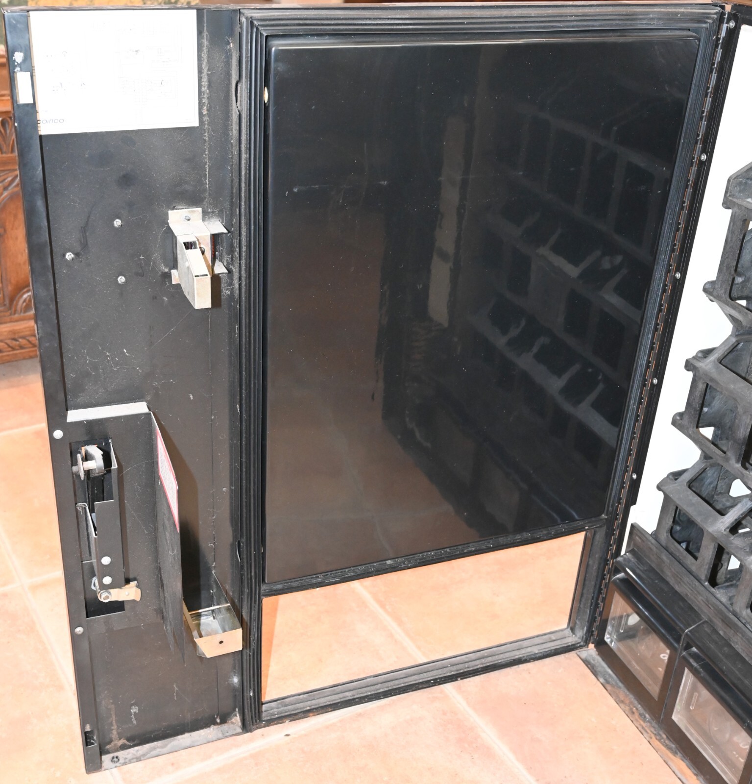 Vintage Tabletop Wall Mount Pepsi Machine Full Size Can Dispenser CT48