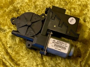 Polo 9N Fensterhebermotor hinten links Fensterheber 6Q0959811A