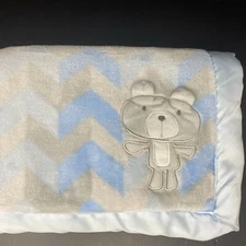 Baby Essentials Blue Gray Chevron Baby Blanket Applique Bear 3D Ears Satin Trim