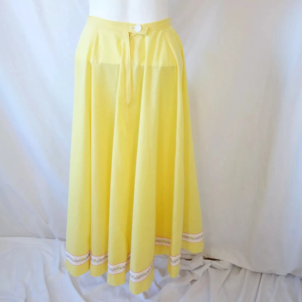 SAIA VINTAGE AMARELA CÍRCULO COMPLETO Quadrada dança zíper bolinhas rosa flores florais - Imagem 4 de 4