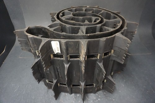 Camoplast Mountain Track 144 x 16 Wide x 2.5 Lug x 3 Pitch New 9936M - Bild 1 von 3