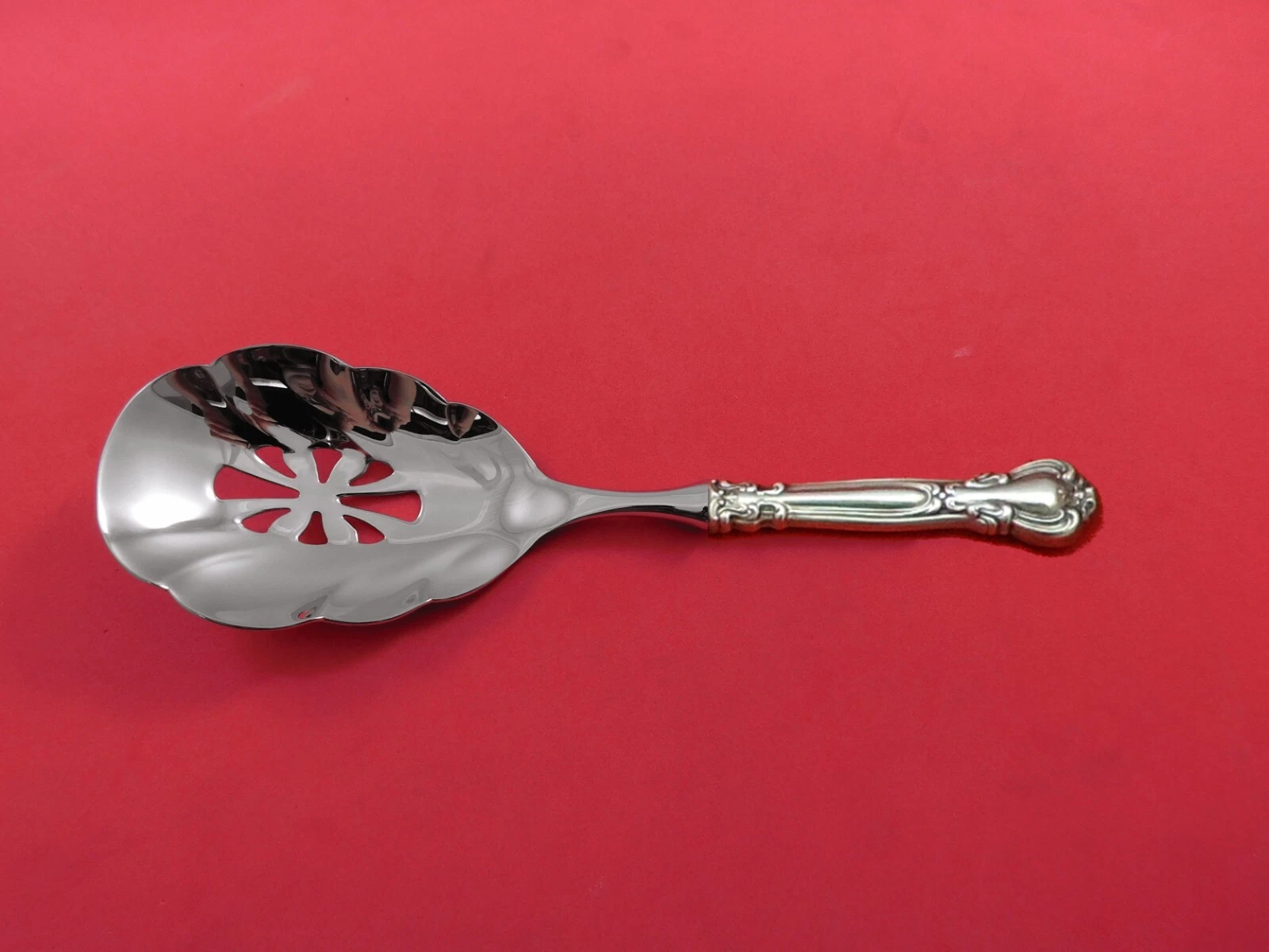 Chantilly by Gorham Sterling Silver Vegetable Spoon Pierced 10" HH WS Custom
Opens in a new window o