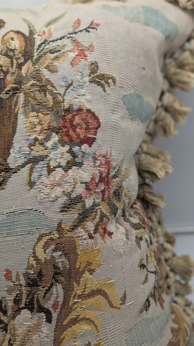 Tapestry Throw Pillows Pair Woven Aubusson Jacquard Needlepoint Urn & Florals - Picture 6 of 16