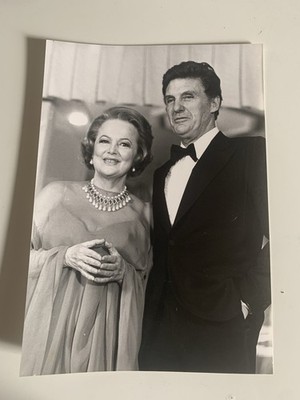 OLIVIA DE HAVILLAND - ROBERT STACK - ORIGINAL PRESSEFOTO 14x20cm