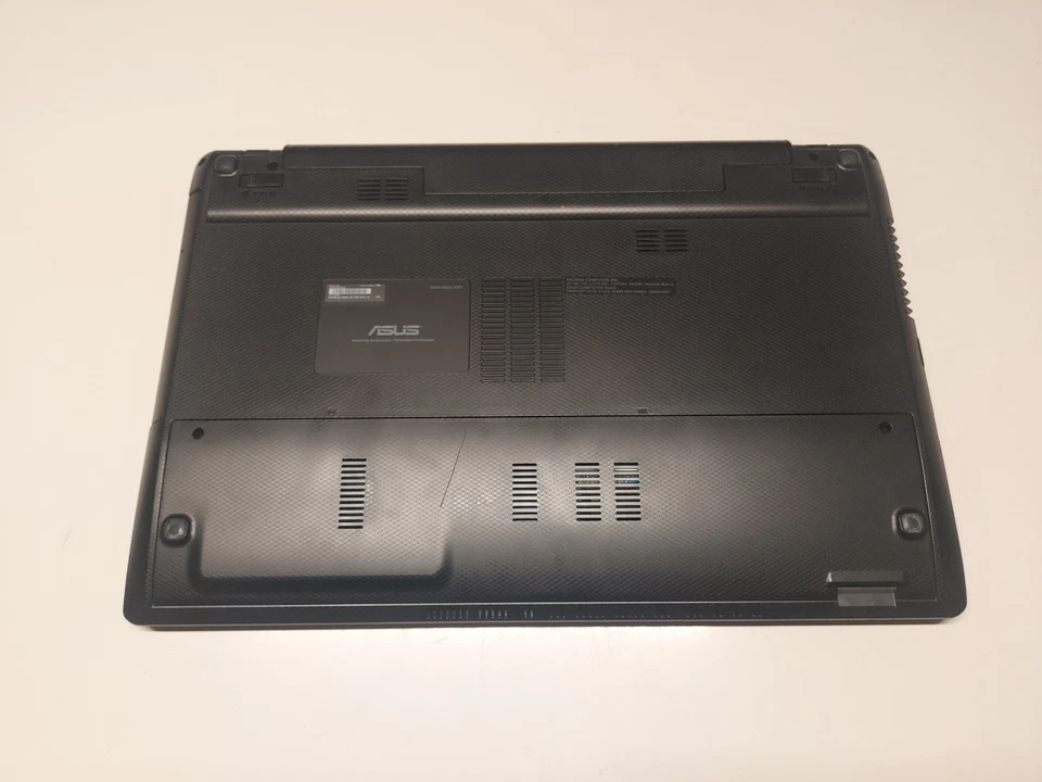 Asus X55U (AMD® Fusion C-60,4GB Ram,128GB SSD)*** Ubuntu (Linux) - Bild 3 von 4