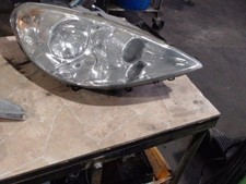 Scheinwerfer mit Blinker komplett R Peugeot Bj 2006