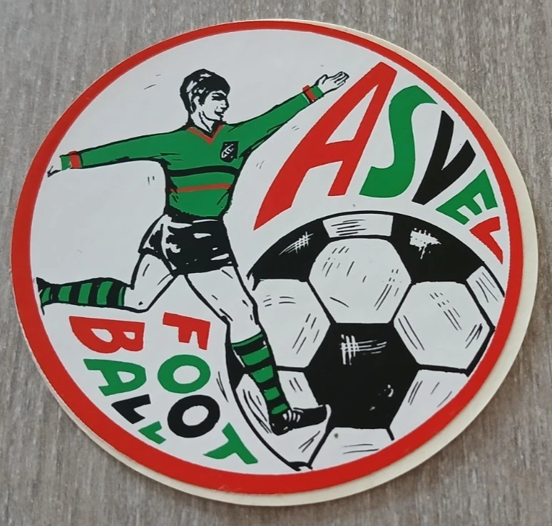 Ancien Ballon De Foot En Cuir à Lacet - Vintage 1950 - Marron