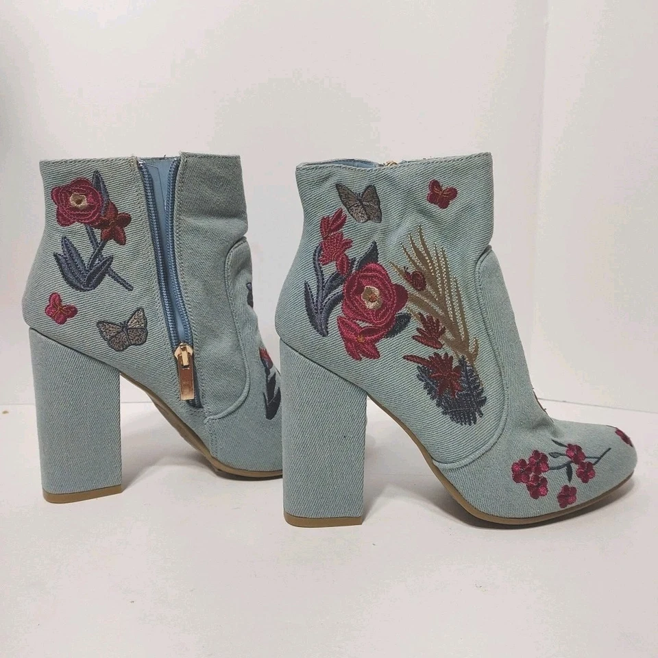 Botas bordadas de bambu Namaste denim flor/borboleta pele sintética forrada tamanho 7 - Imagem 3 de 4