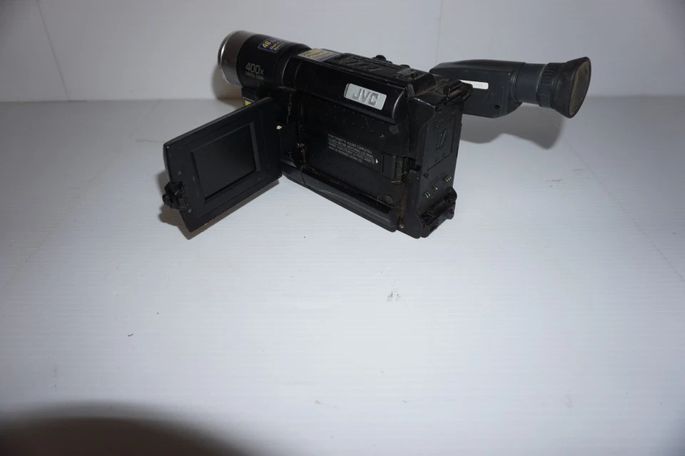 JVC COMPACT VHS CAMCORDER MODEL GR-AXM230U (FQP138) - Image 4 of 4