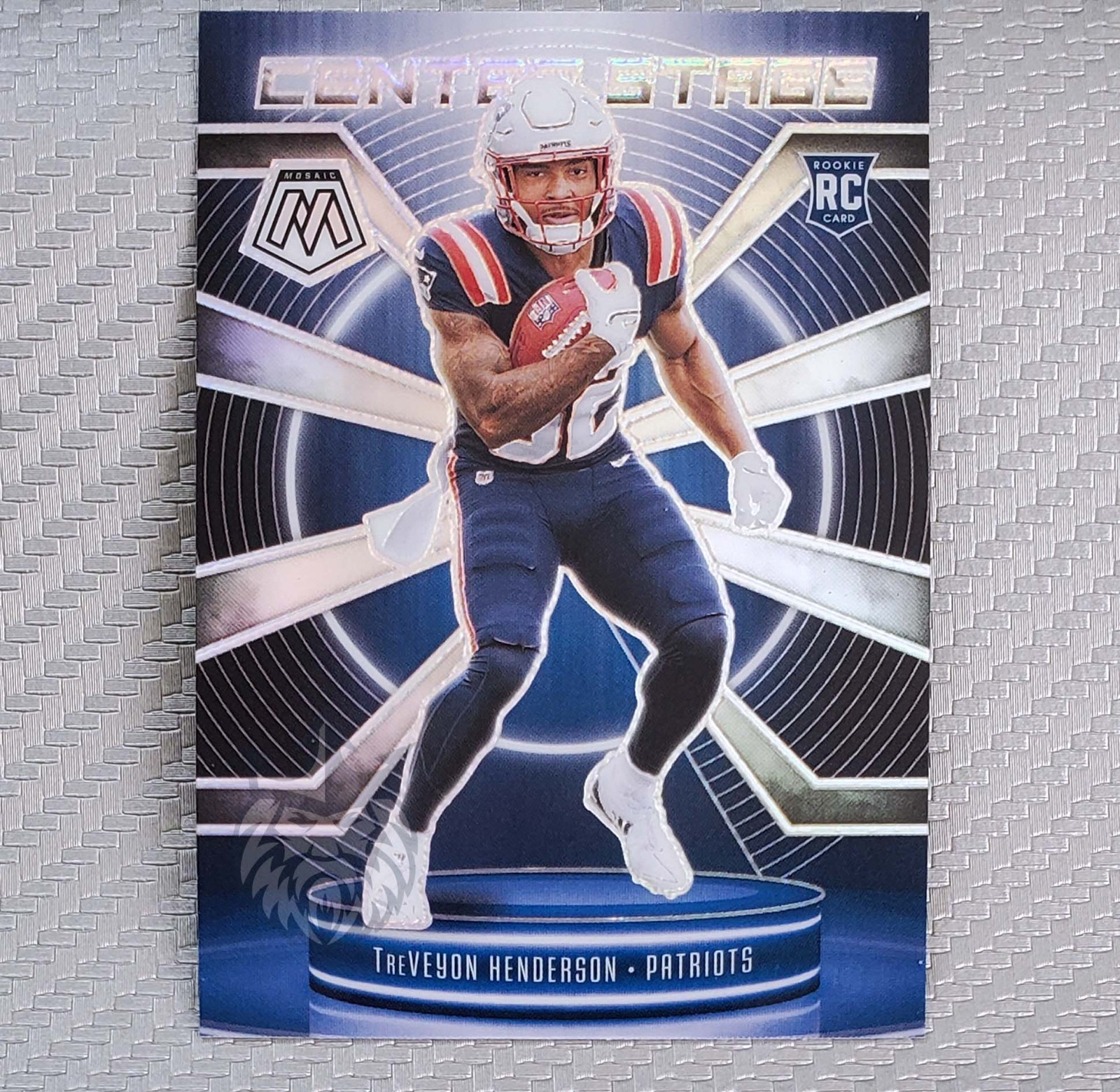 TreVeyon Henderson RC SP 📈 2025 Mosaic Rookie Center Stage Silver #19 Patriots