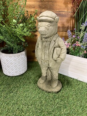 STEIN GARTEN WIND IN DEN WEIDEN ''DACHS MIT KAPPE'' BETON STATUE ORNAMENT