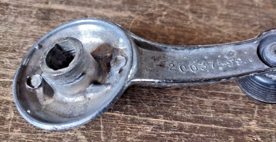 Manivela de maçaneta de janela porta esquerda direita Chevrolet Corvette Camaro fabricante de equipamento original 1968-81 FC-9 - Imagem 4 de 4