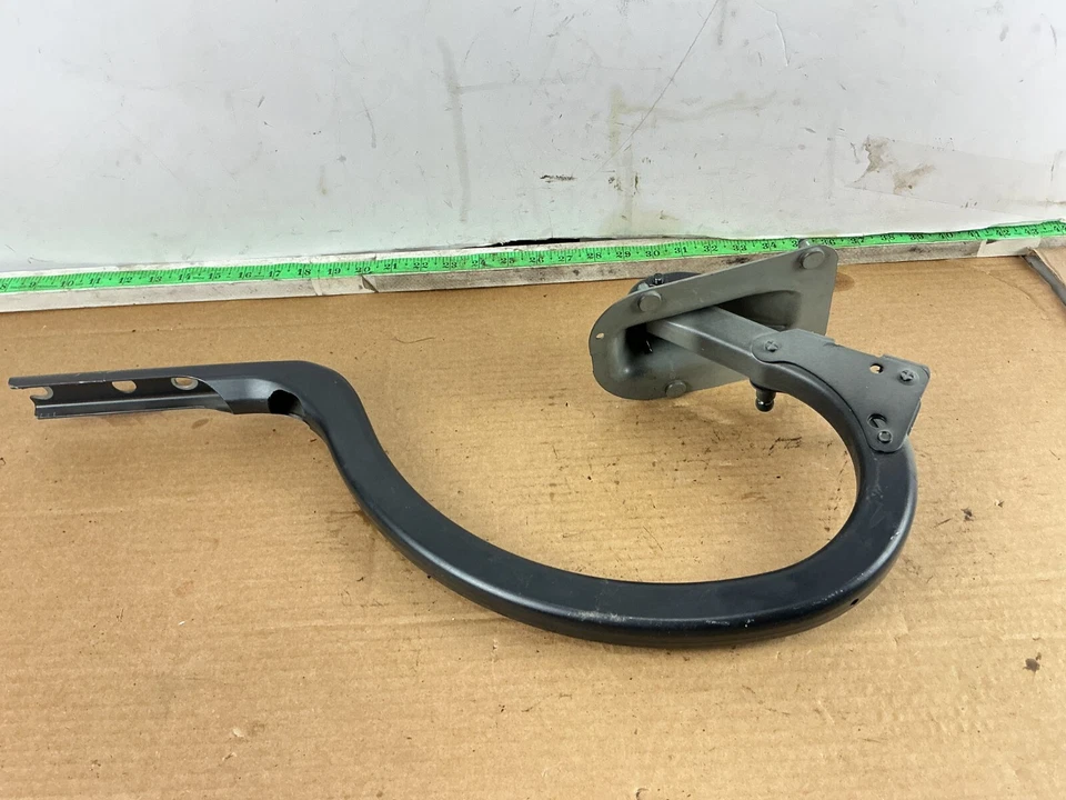 BMW 535i xDrive 2011-2016 trasero izquierdo maletero tapa bisagra soporte 7204237 OEM Foto 4 de 4