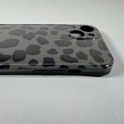 Funda para iPhone 13 - Gris Brillante y Negro Estampado Leopardo | Agarre Flexible - Imagen 8 de 14