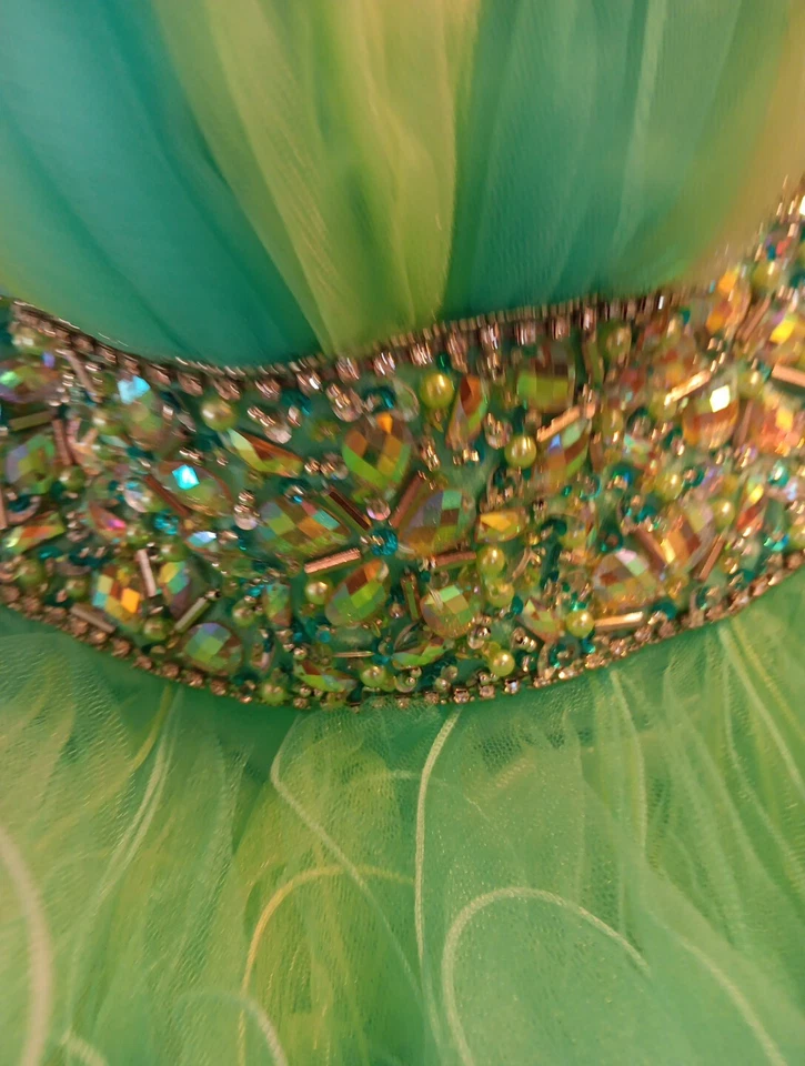 Vestido para mujer Cassandra Stone by Mac Duggal verde sin mangas talla 8 Foto 2 de 4