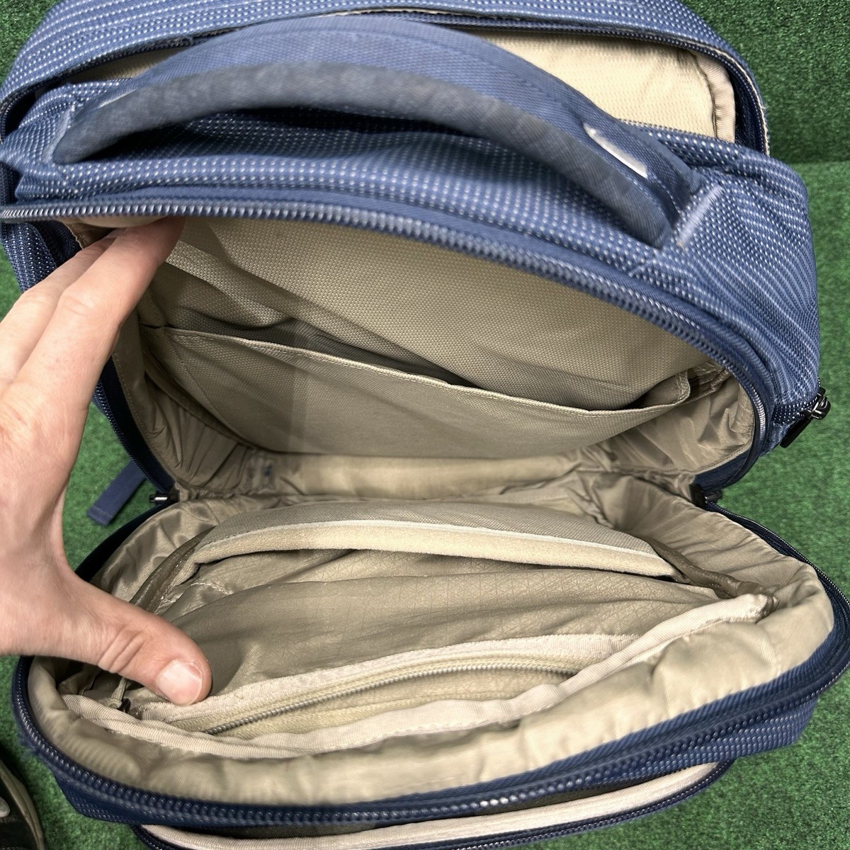 Thule Crossover 2 Dress Blue 20L Backpack Laptop Bag - Preowned | eBay
