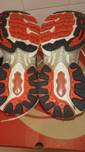 Saucony Griglia Donna Giro 18025-1. Scarpe da allenamento running rosso argento. Taglia 6,5 - Foto 11 di 11