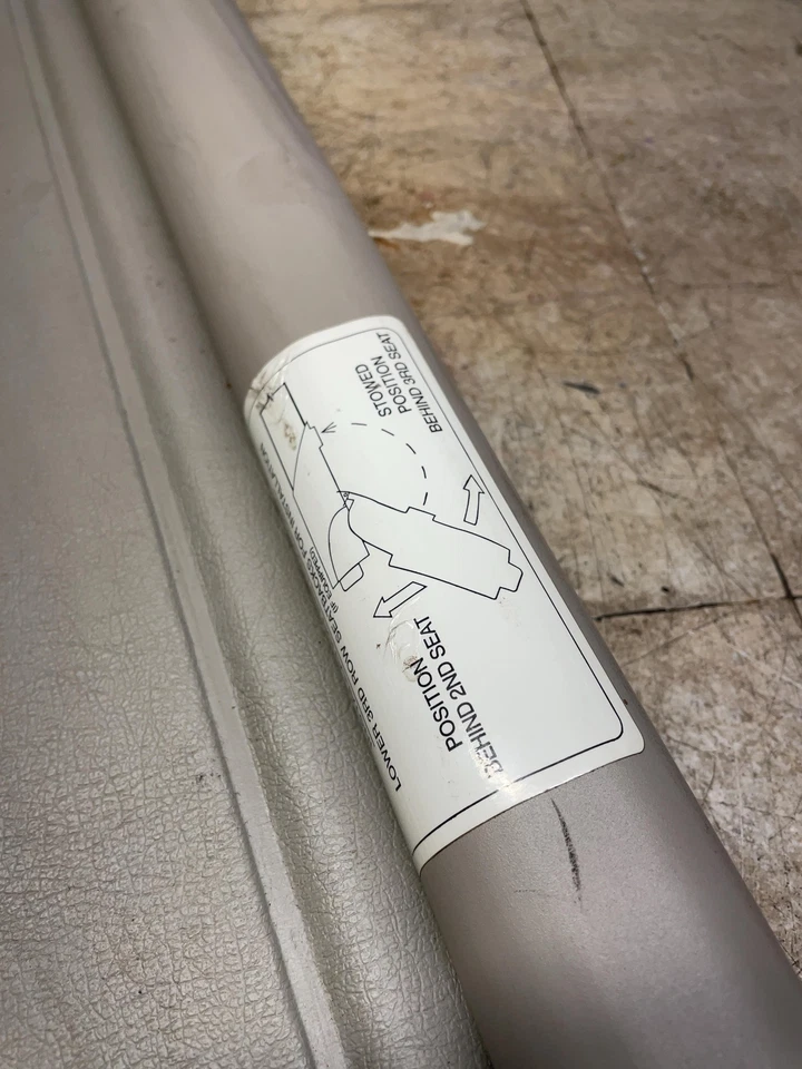 Chrysler Pacifica 2004-2007 carga trasera cubierta de privacidad sombra maletero gris OEM Foto 3 de 4