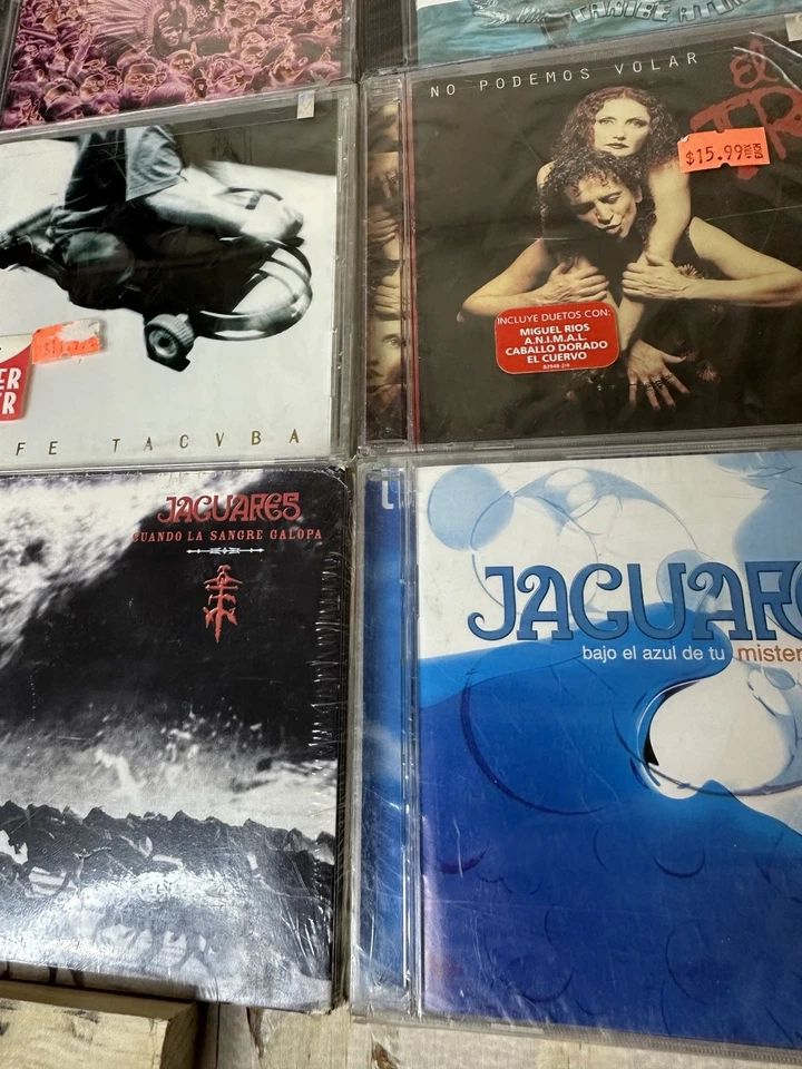 Rock en Espanol CD Lot Jaguares Cafetacvba Aterciopelados El Tri Amigos Invisibe - Image 3 of 4