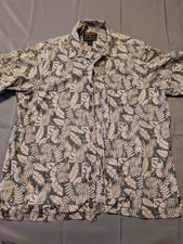 Woolrich Shirt Size XXL 51 in by  31.5 in Men's Leaves Button Down Shirt