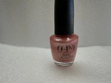 OPI SNOWFALLING FOR YOU (HR M02)