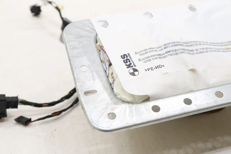 2018 - 2019 BMW X6 F16 FRONT DASH RIGHT AIRBAG AIR BAG OEM 72129252311 - Image 4 of 4