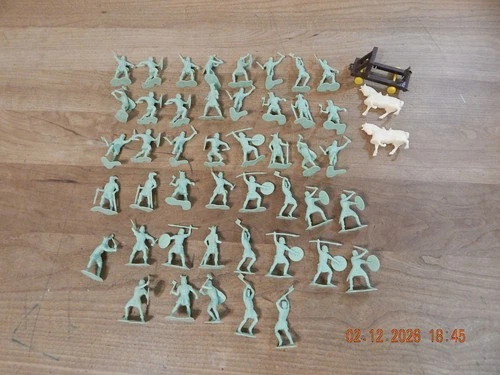 MARX COMANCHE PASS REPLACEMENT PARTS 45 LIGHT GREEN FIGURES INDIANS COWBOYS