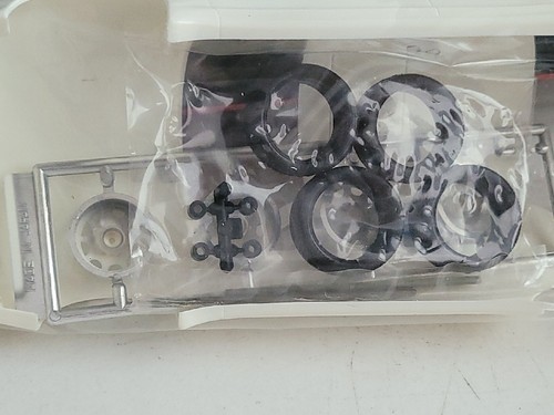 Fujimi 1/24 No.24 Toyota Cresta 2.5 Super Lucent Nur Tuning - Bild 12 von 17