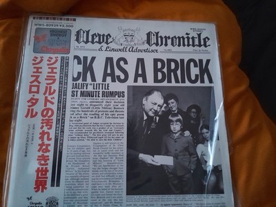 JETHRO TULL  THICK AS A BRICK made in japan green chrysalis  wws 80939