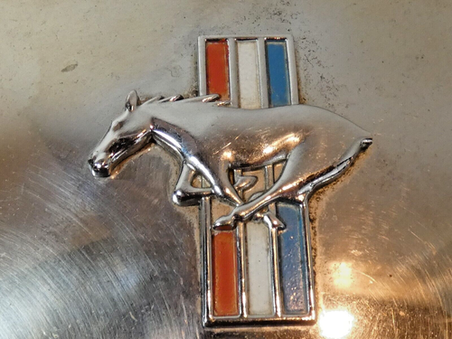 OEM Ford MUSTANG 6.75" Center Hubcap Chrome 10694 Three Color Logo Emblem - Picture 2 of 4