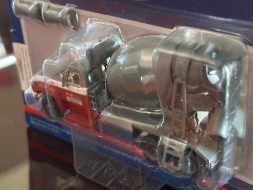 FISHER CONCRETE REDI-MIX CONCRETE FORD DELIVERY TRUCK w/DETAILS HO Scale RTR NEW - Picture 10 of 11