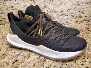 curry 5 black and gold
