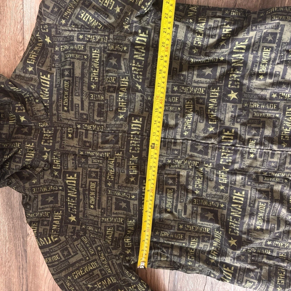 Chaqueta de snowboard Grenade Fatigue Project para hombre grande verde estampado por todas partes esquí Foto 4 de 4