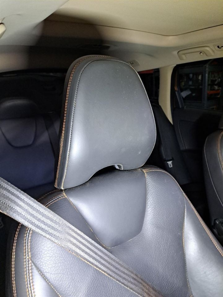 2010 Volvo Xc60 Front Right Passenger Leather Headrest Color