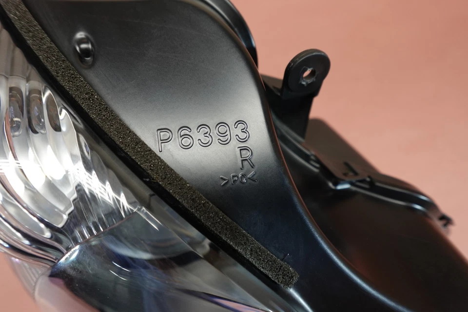 Farol dianteiro direito Kawasaki Ninja ZX1400 ZX14R lâmpada de cabeça 2006-2011 - Imagem 3 de 4