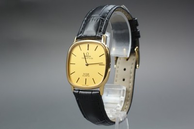 OMEGA DeVille Tiffany & Co Square Gold 30mm Datum Quarz Herrenuhr Near MINT