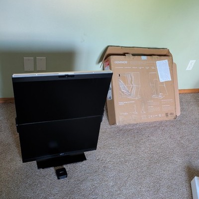 Mobile Pixels Geminos 24'' Dual-Stacked Monitor