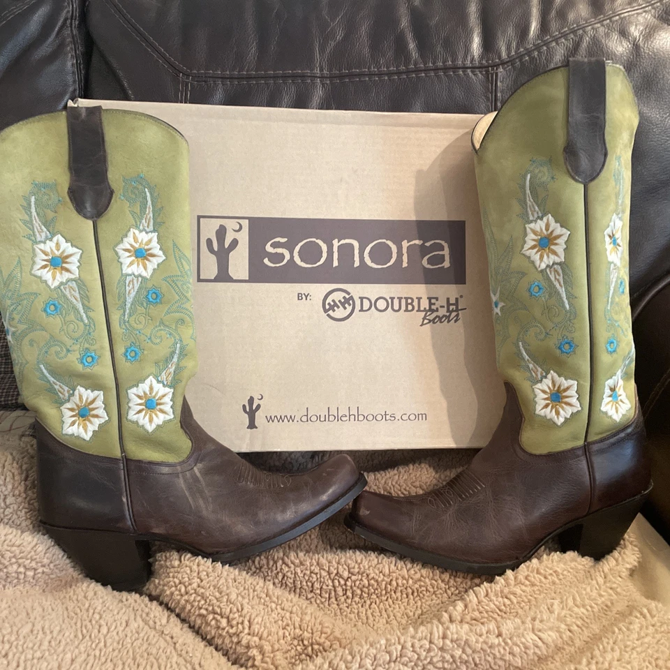 Double H Sonora 绿色和棕色皮革花卉刺绣西靴。 尺寸 8 — 第 2/4 张图片