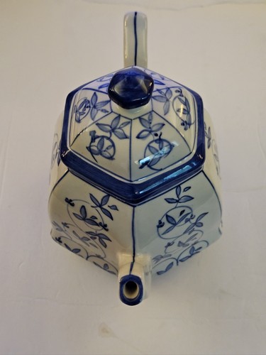 Thailand Lidded Teapot Hexagonal Blue Flowers on White Hand Painted Excellent - Picture 8 of 13