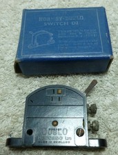 Hornby Dublo 32303 D2 Lever Switch For Isolating Rail - Boxed