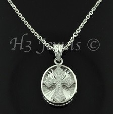 18k solid white gold 3-D cross pendant  979 h3jewels 1.80 grams