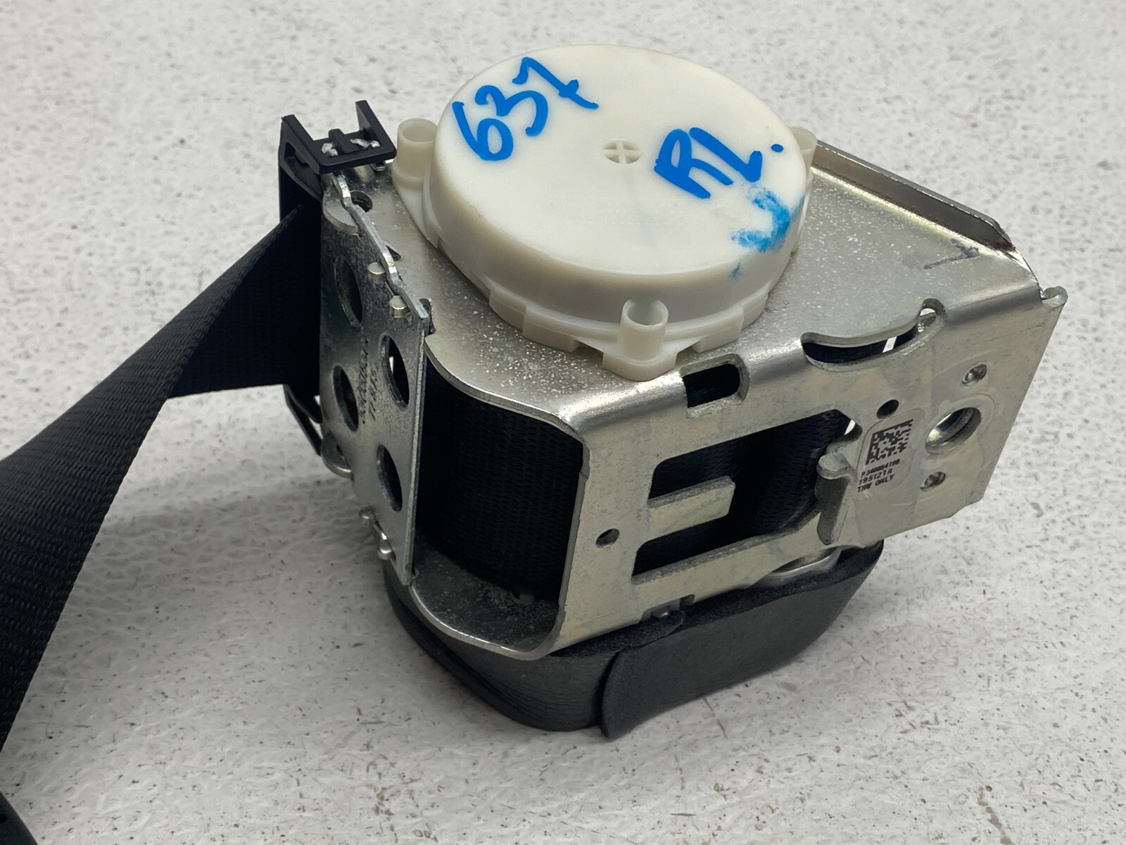 20112014 BMW X3 F25 REAR LEFT DRIVER SIDE SEAT BELT BLACK OEM LOT637