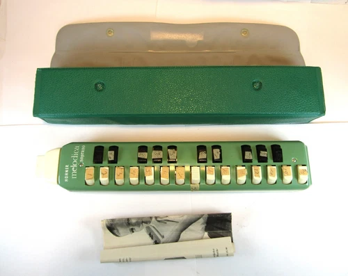 Vintage Hohner Melodica Soprano Musical Instrument Piano - Missing Mouthpiece