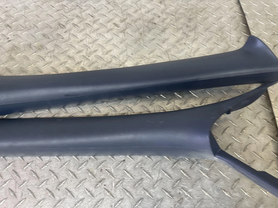 Juego de molduras de pilar Buick Roadmaster LH RH A 1991-1993 AZUL OEM Foto 3 de 4