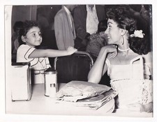 Foto vintage bailarina de rumbera cubana sonia calero y niña cuba 1957 y j 350