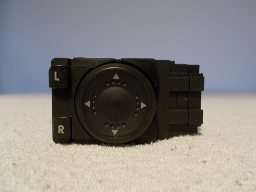 VW Passat 3B, Golf 4 Schalter Spiegelverstellung Spiegelschalter Außenspiegel 3B