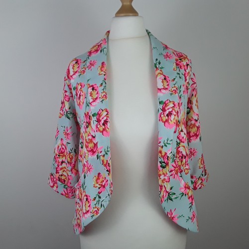 BLUE FLORAL PRINT SUMMER JACKET SIZE 
