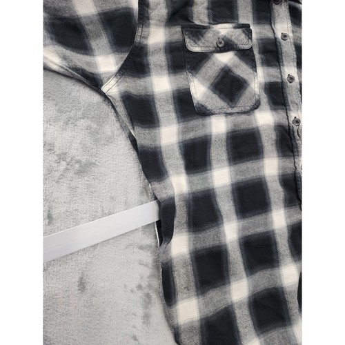 Mossimo Plaid Flannel Oversized Shirt Size M Black White Pockets Baggy Cotton - Picture 2 of 9